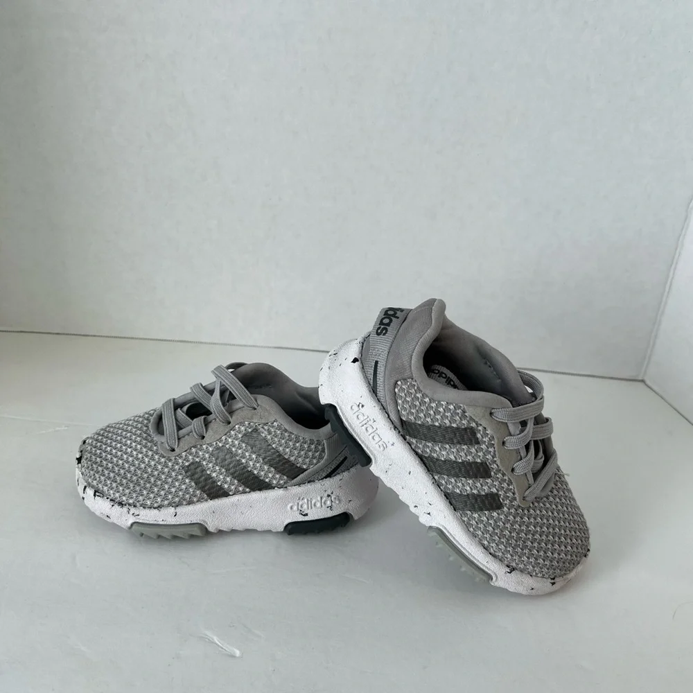 Adidas Kids Sneakers in Gray and White